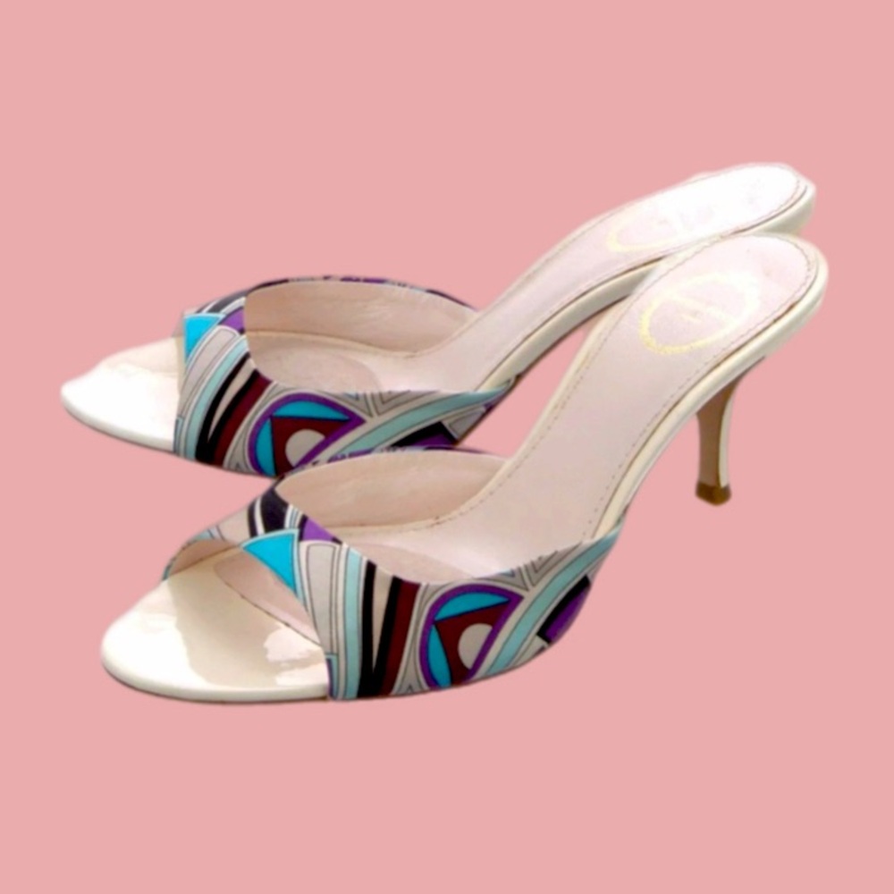 Step into luxury with Emilio Pucci Satin Printed Slides Sandals